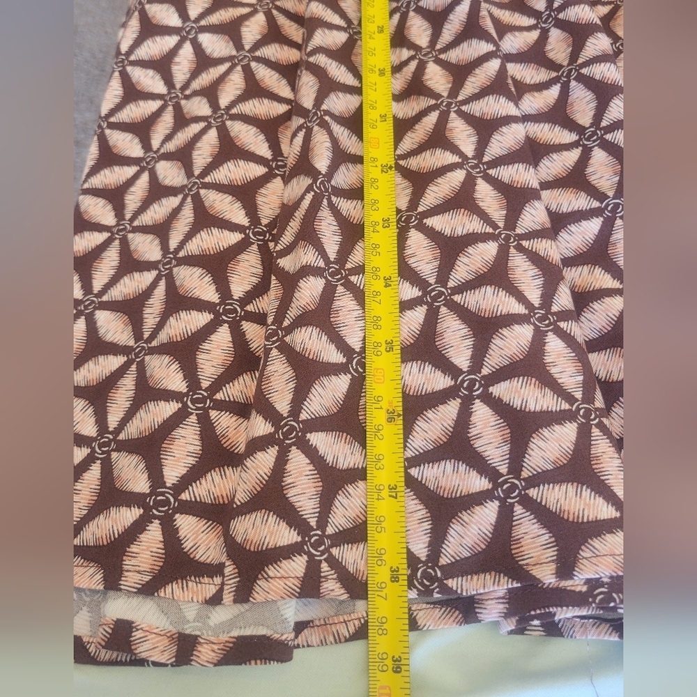 Chic Brown and Cream Geometric Maxi Dress - Picture 10 of 14
